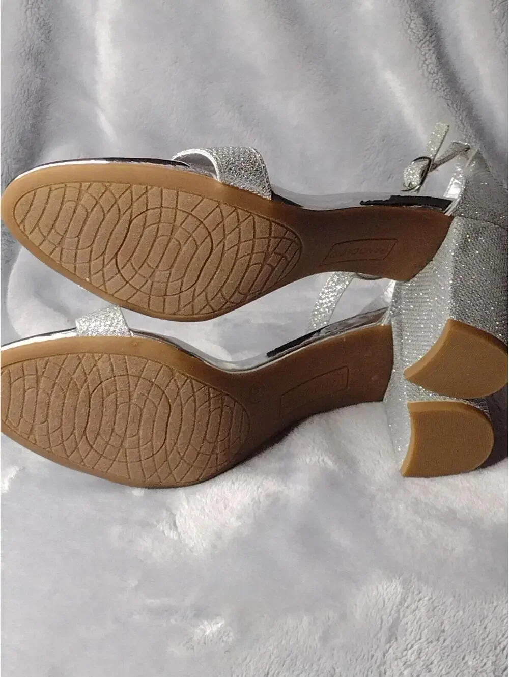 NWOT Bandolino Women's Silver/3